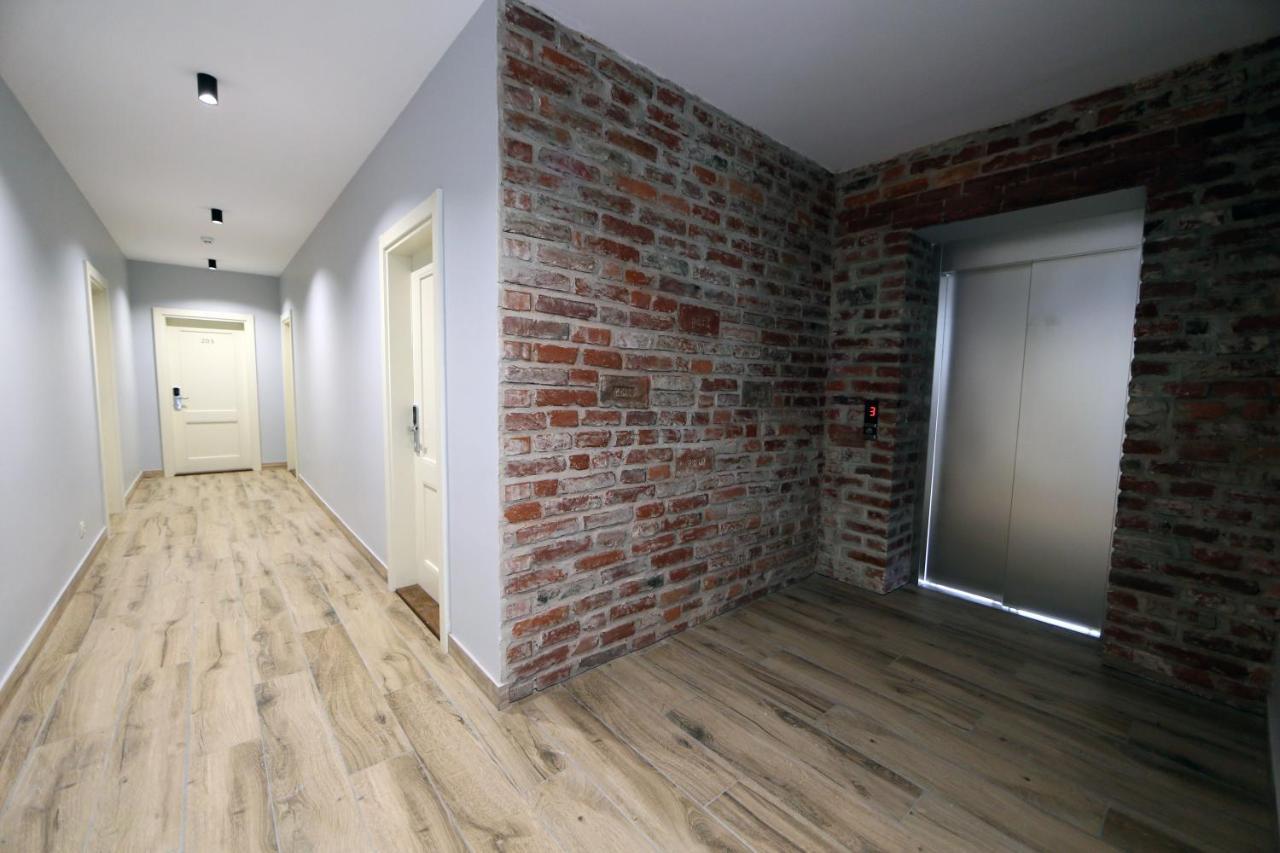 Hotel Golden Lemon Готель Золотий Лимон Lviv Dış mekan fotoğraf